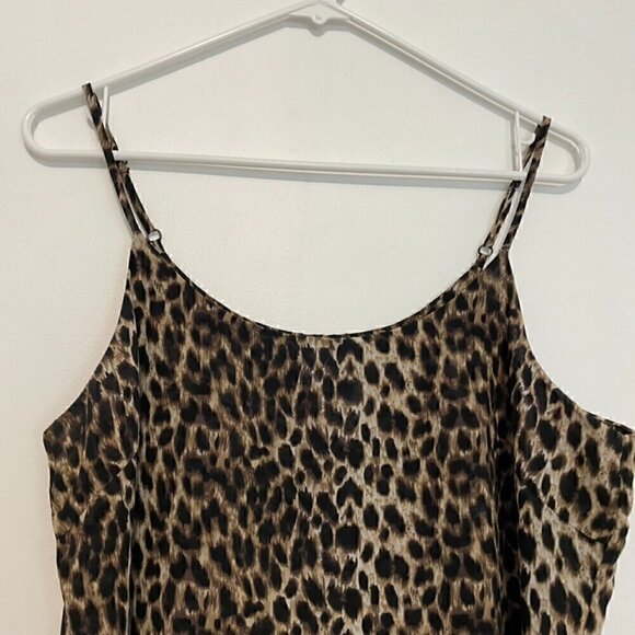 CHARLOTTE RUSSE Brown Black Cheetah Leopard Animal Print Scalloped Hem Crop Top - Picture 2 of 10